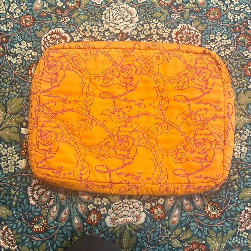 Levi’s soft computer case